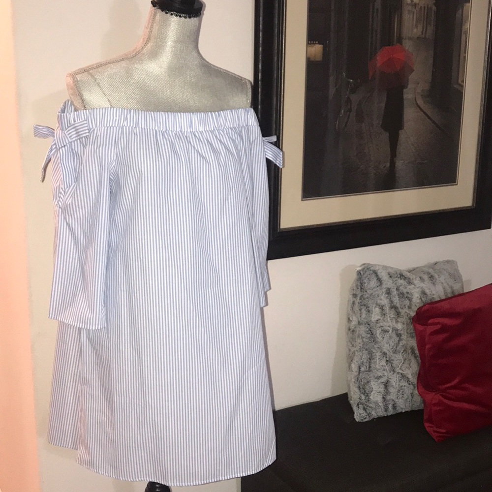 Light stripe blue dress